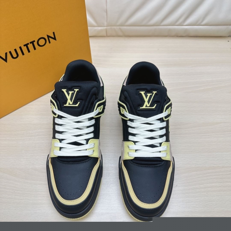 l**is V*t*n sneakers